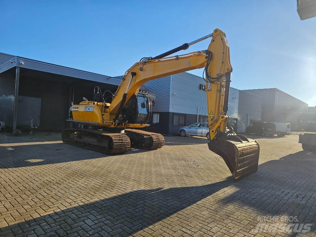 JCB JS 220 LC Lánctalpas kotrók