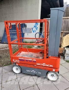 SkyJack SJ 12 Ollós emelők