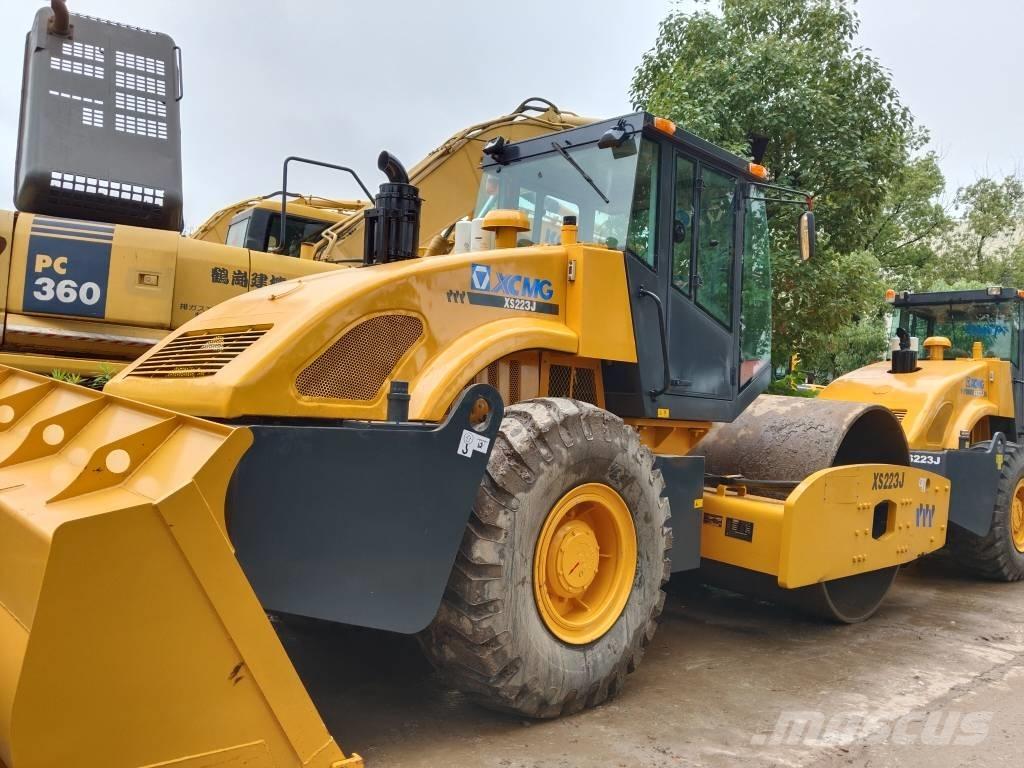 XCMG XS 223 J Egydobos hengerek