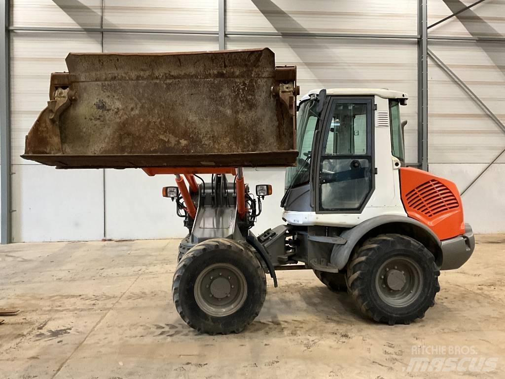 Atlas 75 S Gumikerekes homlokrakodók