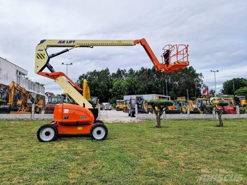 JLG 600 AJ Karos emelők