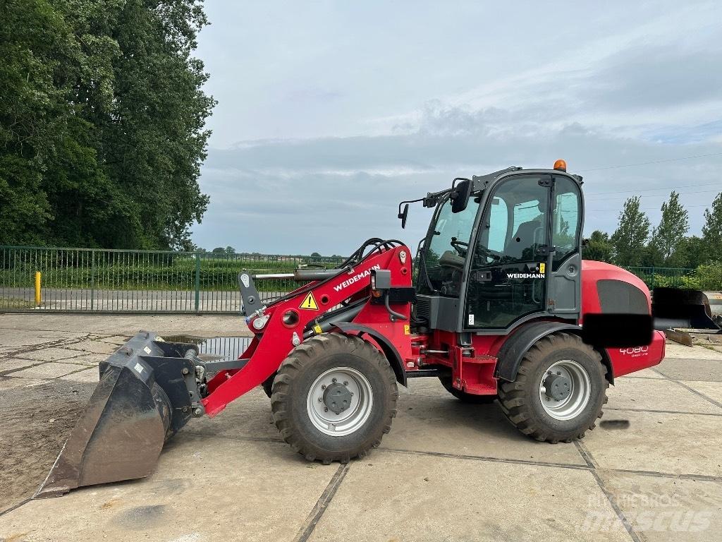 Weidemann 4080 Gumikerekes homlokrakodók