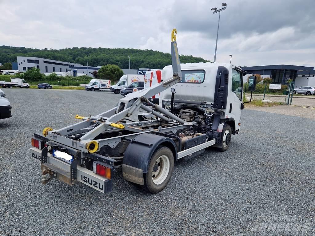 Isuzu N-Series Transporterek