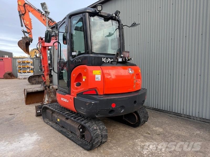 Kubota KX 042-4 Mini kotrók < 7t