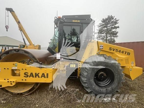 Sakai SV544T Egydobos hengerek