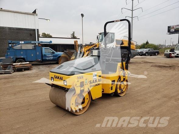 Sakai SW300-1 Egydobos hengerek