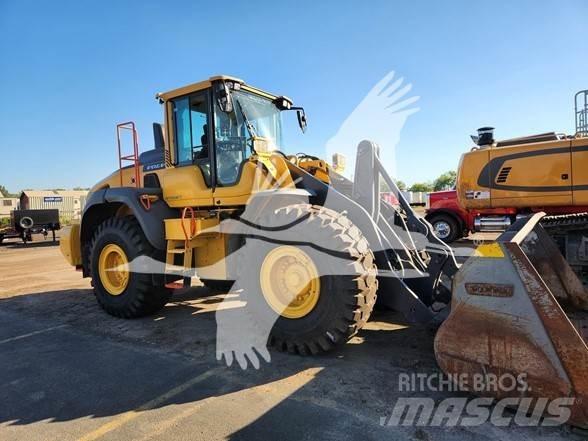 Volvo L120H Gumikerekes homlokrakodók