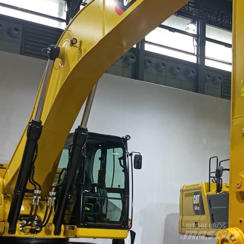 CAT 336 D Hosszú gém kotrók