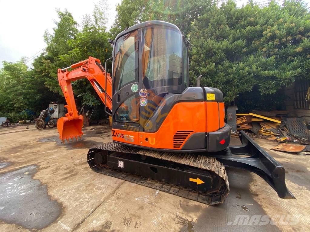 Hitachi ZX 65 U Mini kotrók < 7t