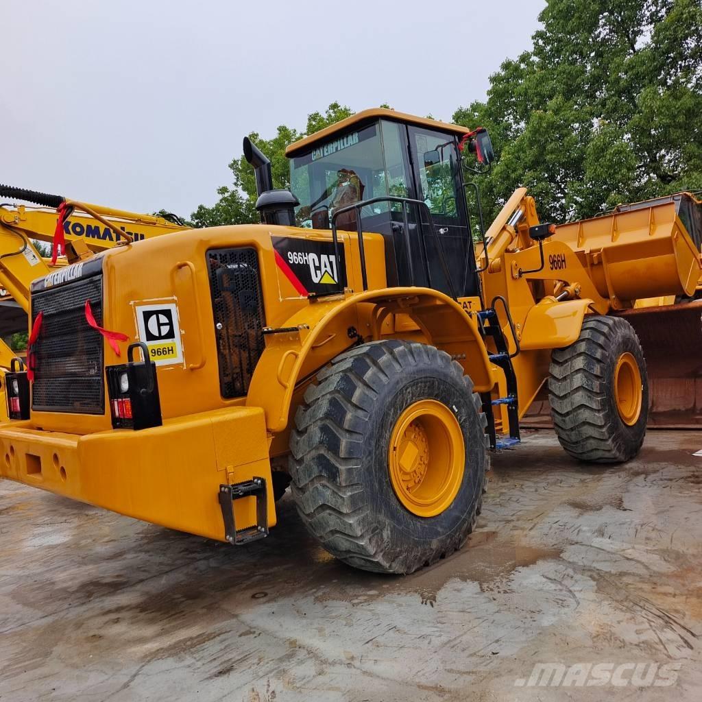 CAT 966 H Gumikerekes homlokrakodók