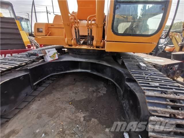 Hyundai 340 Lánctalpas kotrók