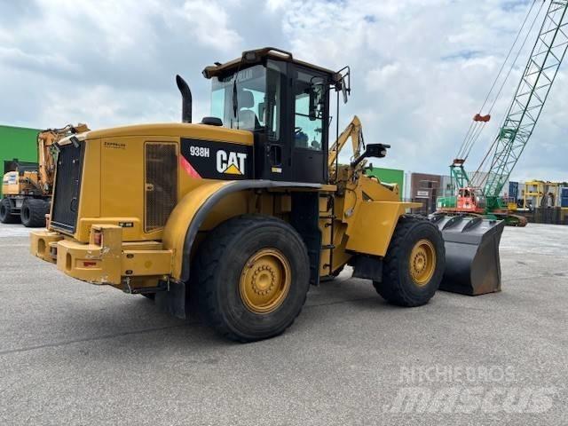CAT 938 H Gumikerekes homlokrakodók