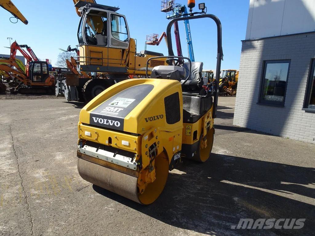 Volvo DD25P Ikerdobos hengerek