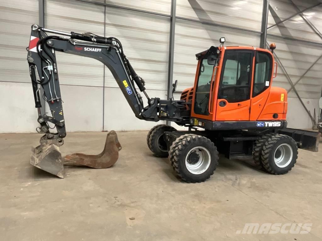 Yanmar TW 95 Gumikerekes kotrók