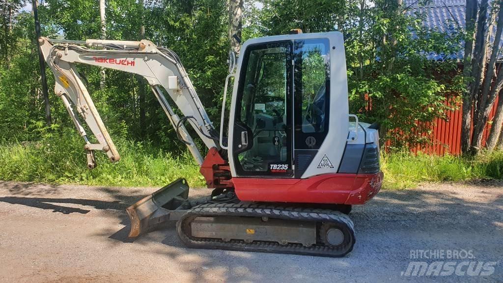 Takeuchi TB235 Mini kotrók < 7t