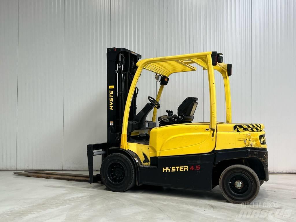 Hyster J4.5XN Elektromos targoncák