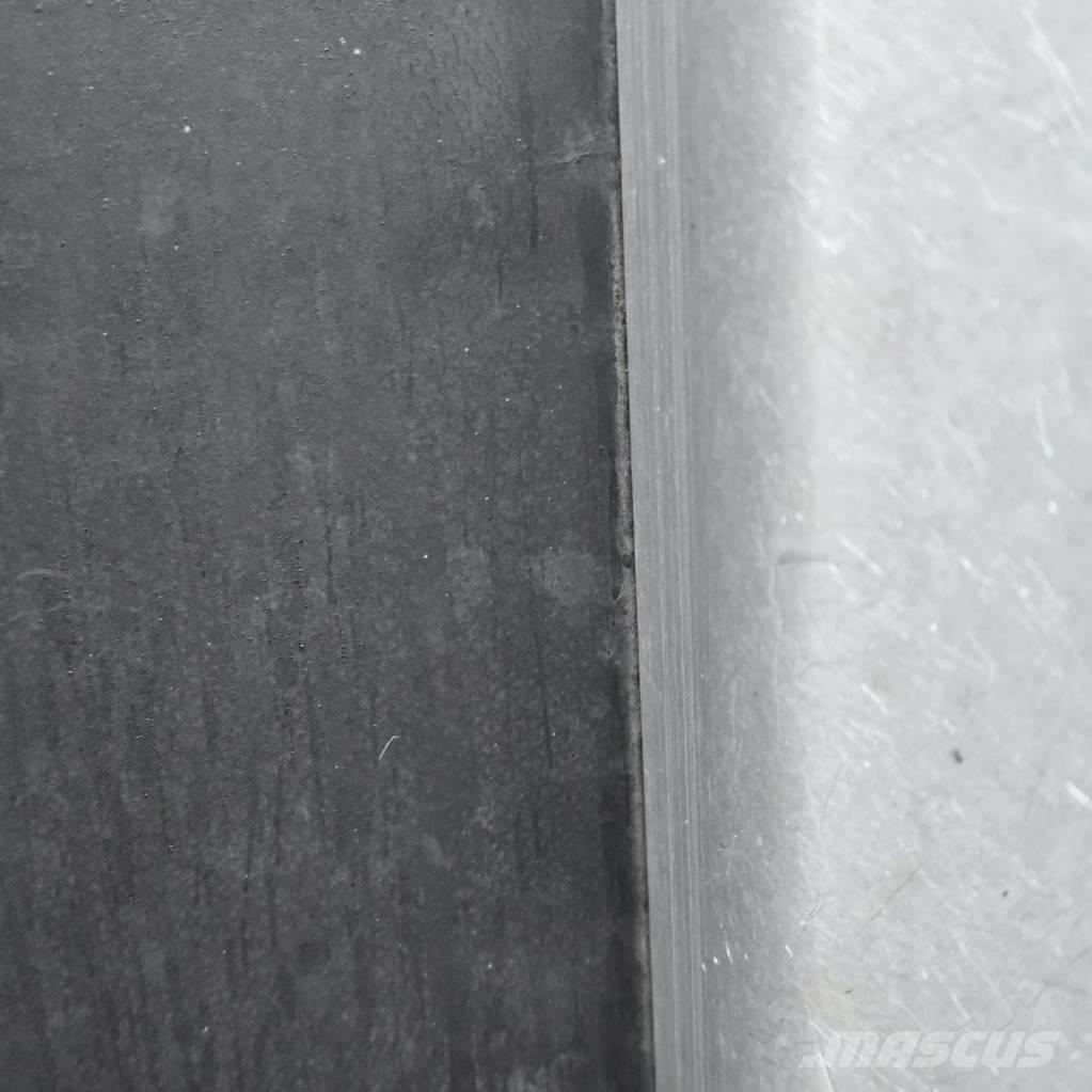 Kässbohrer PB 600 Sípálya kezelő gépek