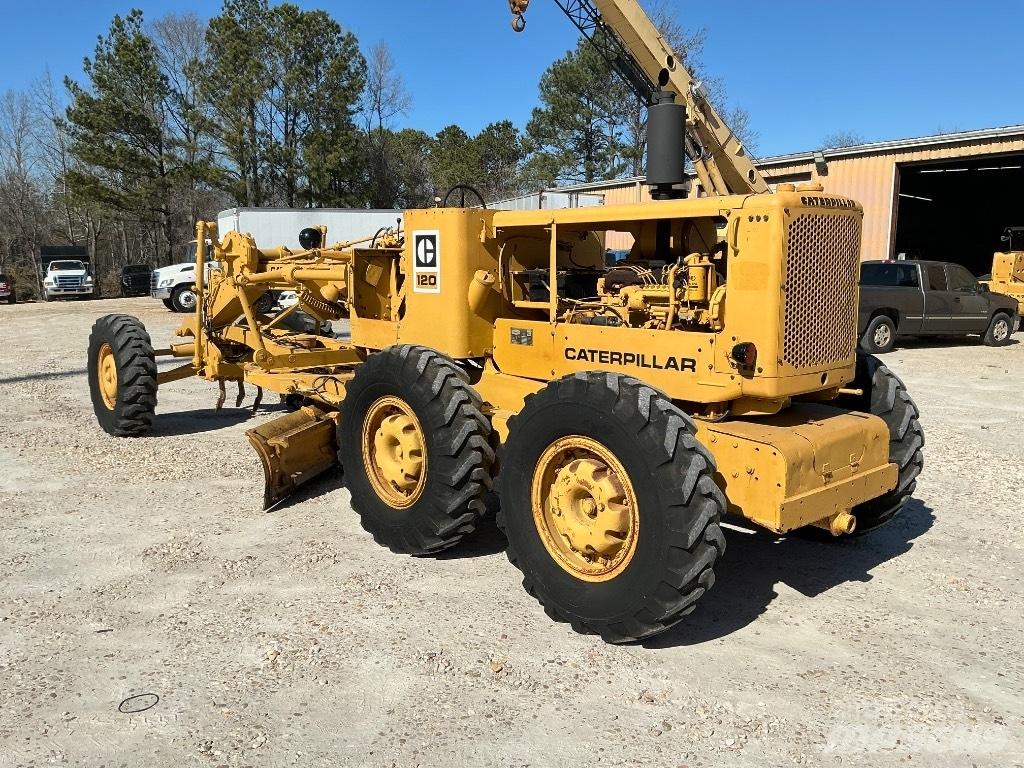 CAT 120 Gréderek