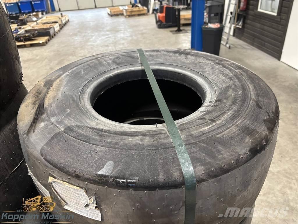Rottne EGS 26x12 Gumiabroncsok, kerekek és felnik