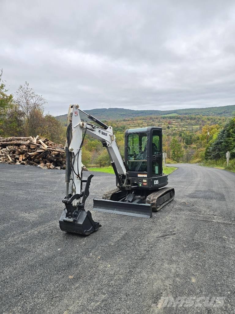 Bobcat E 35 Mini kotrók < 7t