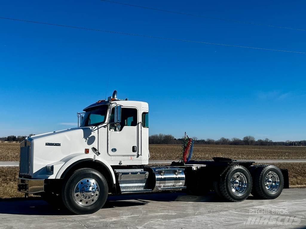 Kenworth T 800 Nyergesvontatók