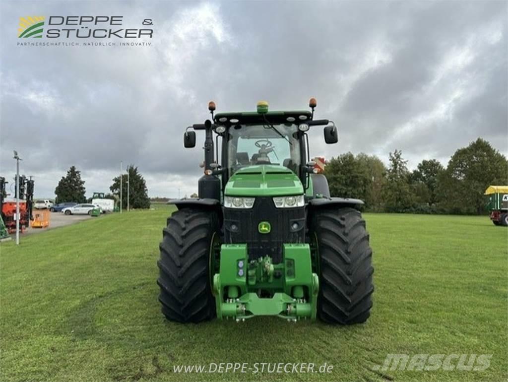 John Deere 8370R Traktorok