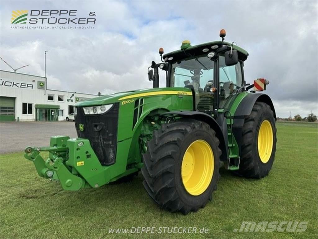 John Deere 8370R Traktorok