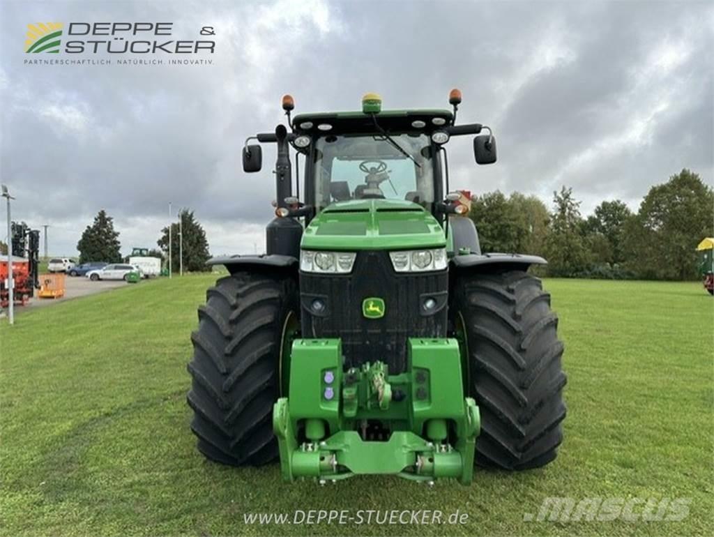 John Deere 8370R Traktorok