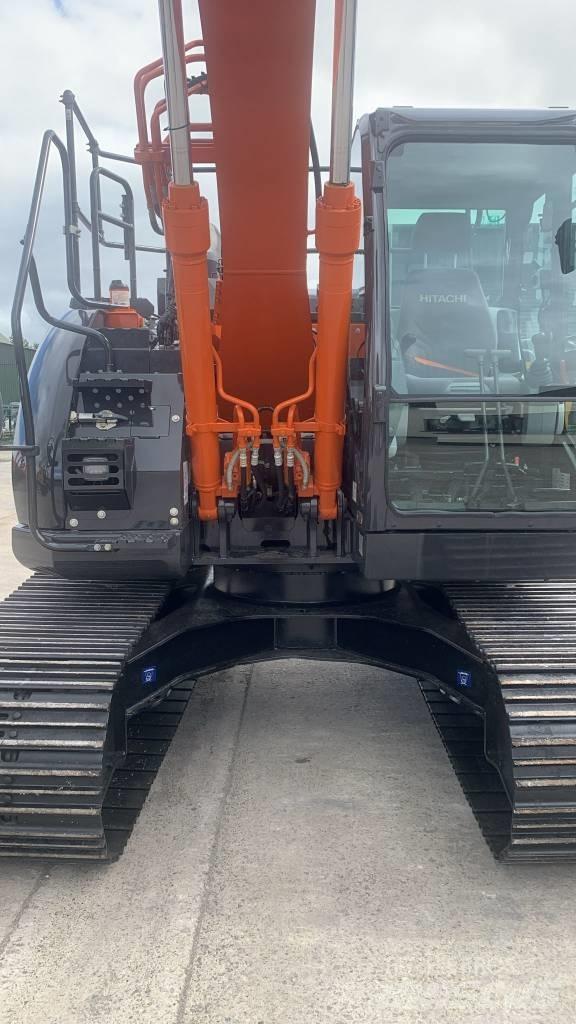 Hitachi ZX 135 US-6 Lánctalpas kotrók