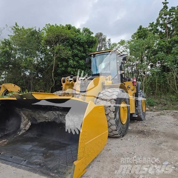 CAT 980K Gumikerekes homlokrakodók