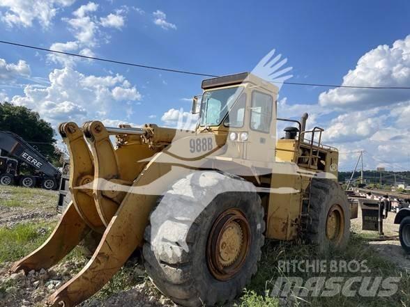 CAT 988B Gumikerekes homlokrakodók