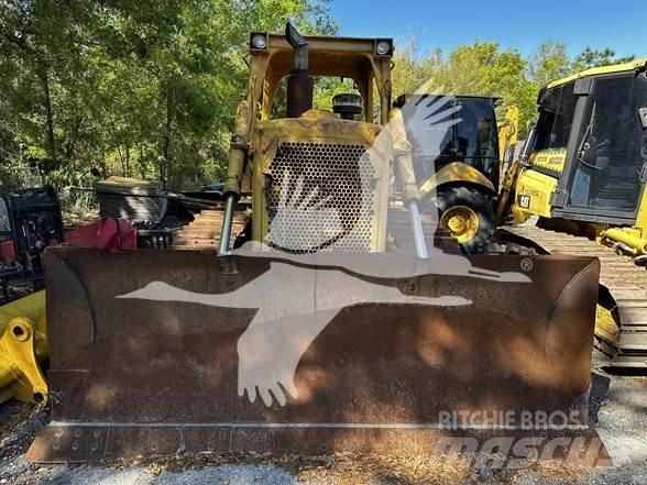 CAT D6D lánctalpas dózerek