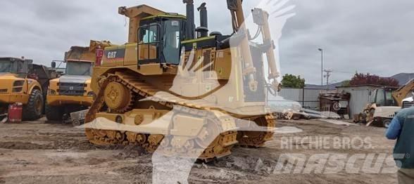 CAT D8T lánctalpas dózerek