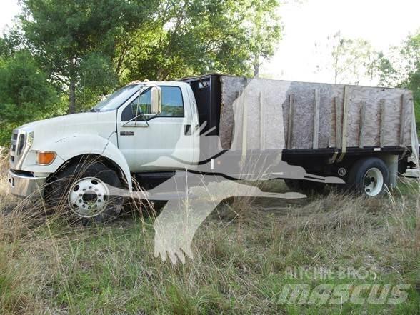Ford F650 SD Platós / Ponyvás teherautók