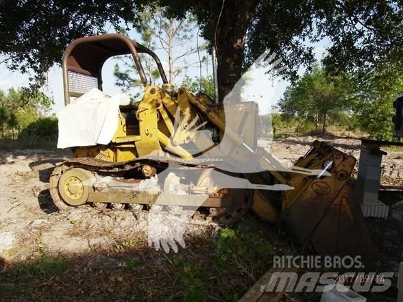 John Deere 450 Lánctalpas homlokrakodók