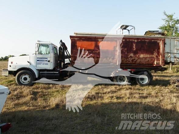 Volvo WG64 Vízszállító teherautók