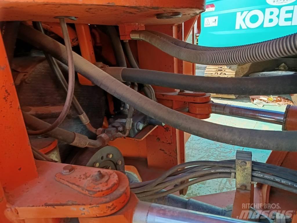 Doosan DL505 Gumikerekes homlokrakodók