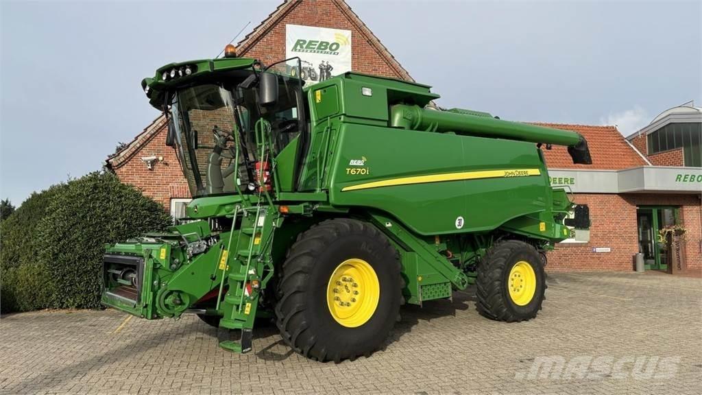 John Deere T660 Kombájnok