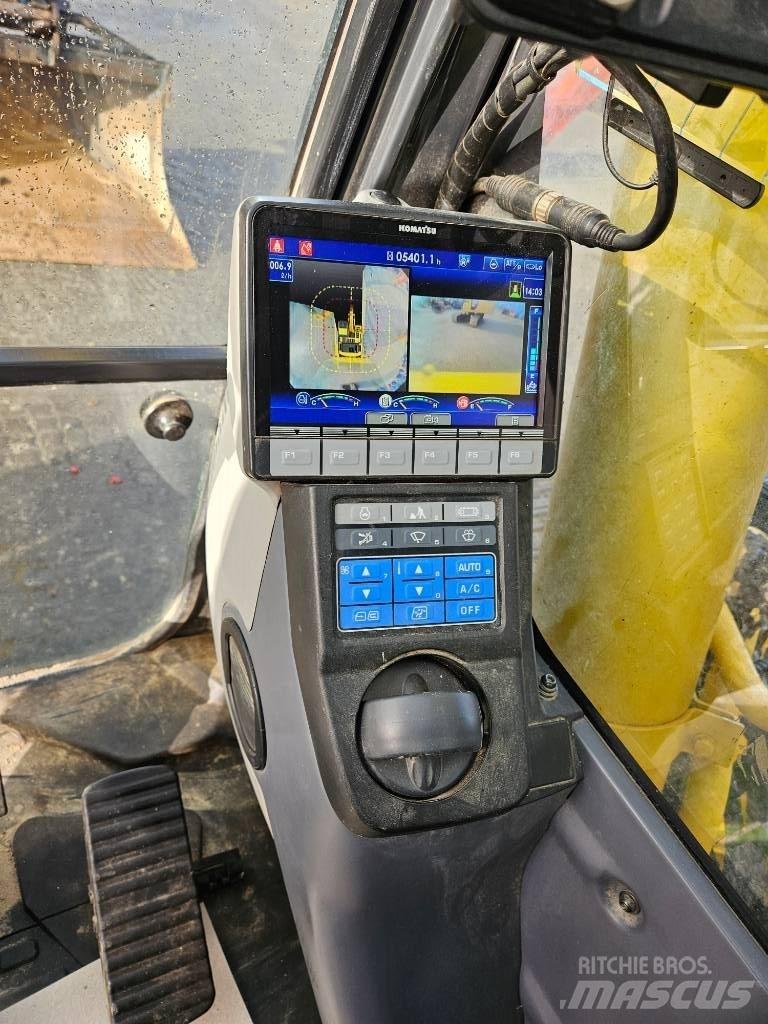 Komatsu PC210LC-11 Lánctalpas kotrók