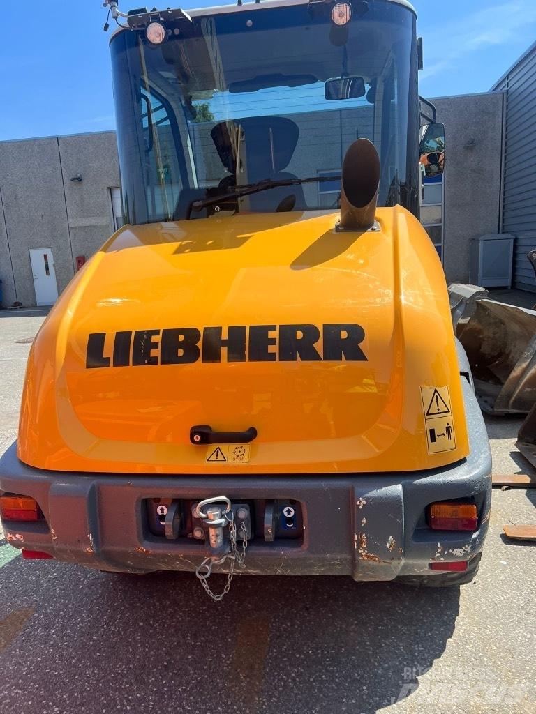 Liebherr L 506 Gumikerekes homlokrakodók