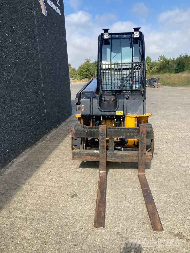 JCB TLT 35 D 4x4 Teleszkópos rakodók
