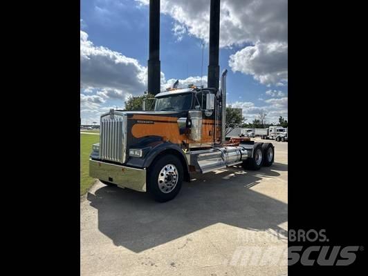 Kenworth W 900 Nyergesvontatók