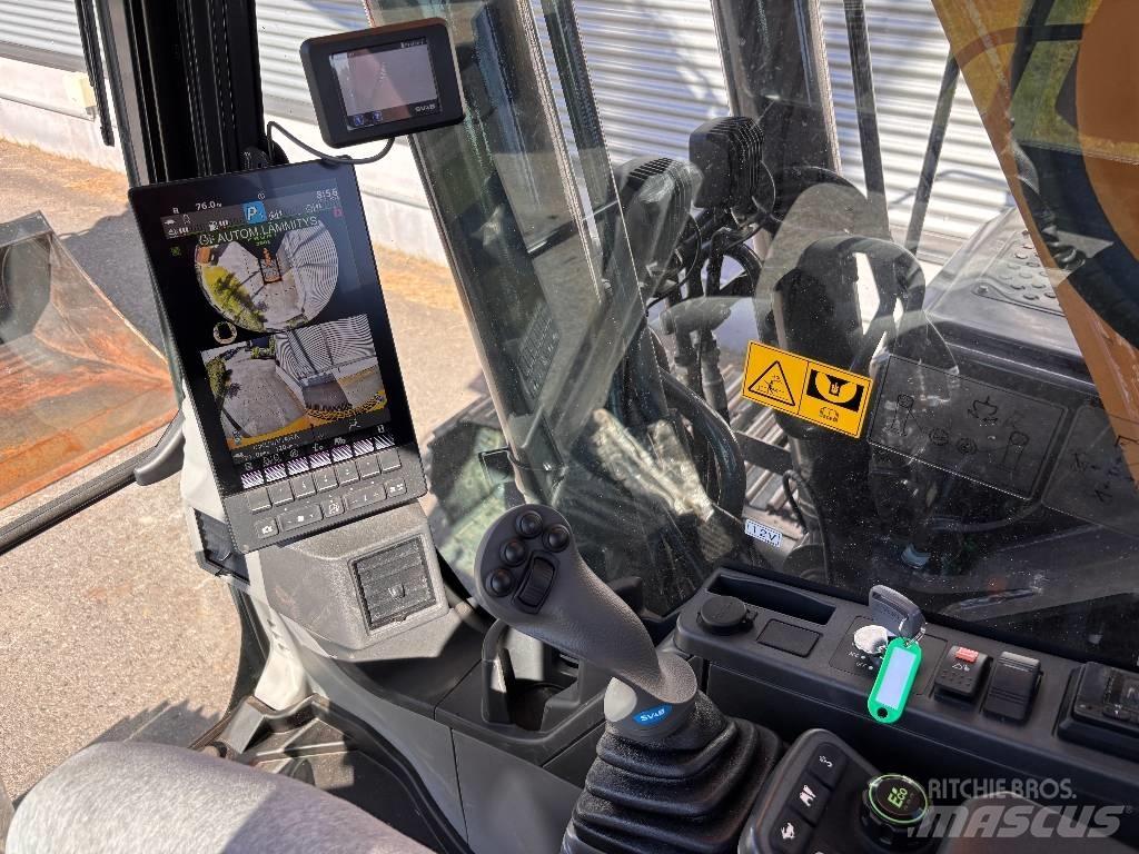 CASE CX 250 E Lánctalpas kotrók