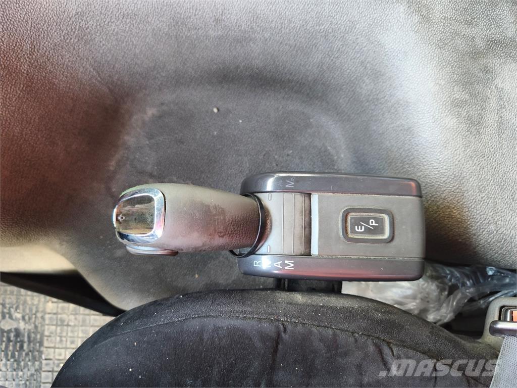 Volvo FM 380 6X2 Fülkés alváz