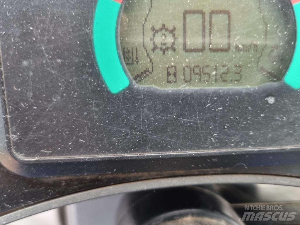 CAT 908 H 2 Gumikerekes homlokrakodók
