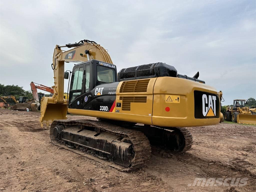 CAT 330 D L Lánctalpas kotrók
