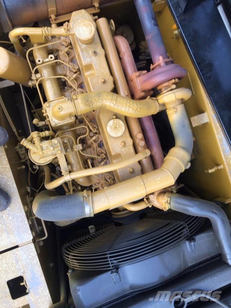 CAT 320 B Lánctalpas kotrók