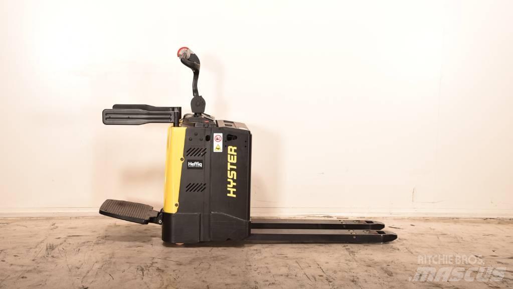 Hyster P 2.0 S Vezetőállásos alacsony emelőkocsi
