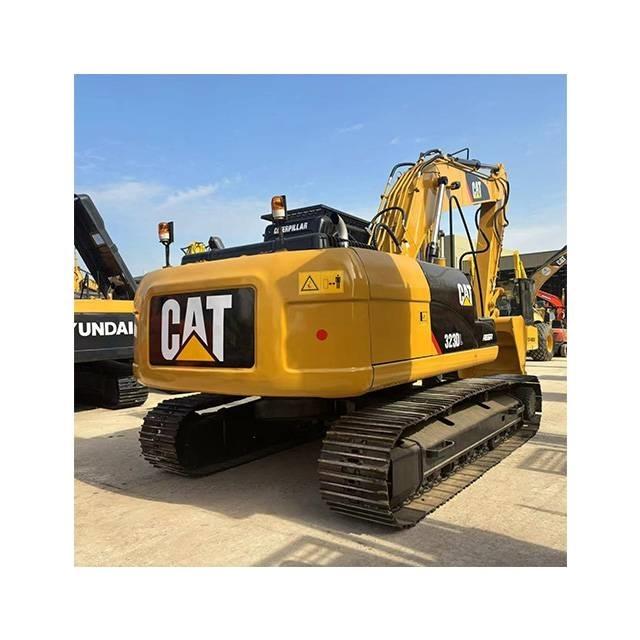 CAT 323 D L Lánctalpas kotrók