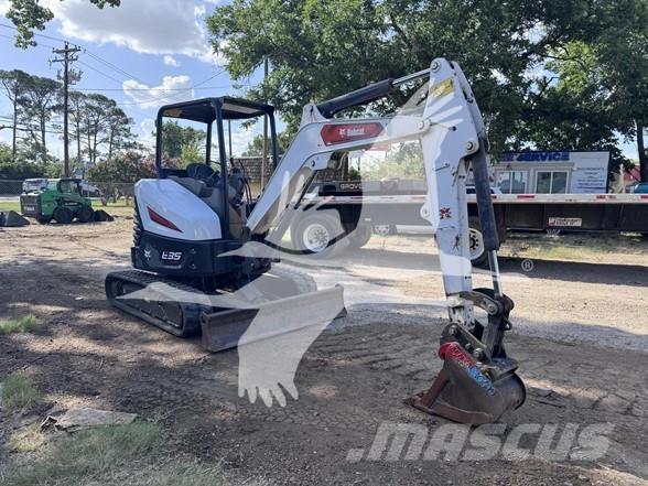 Bobcat E35i Mini kotrók < 7t